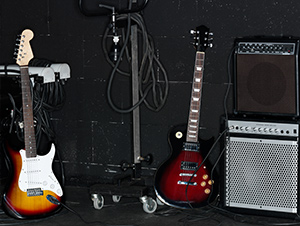 樂(lè)器和擴(kuò)音器